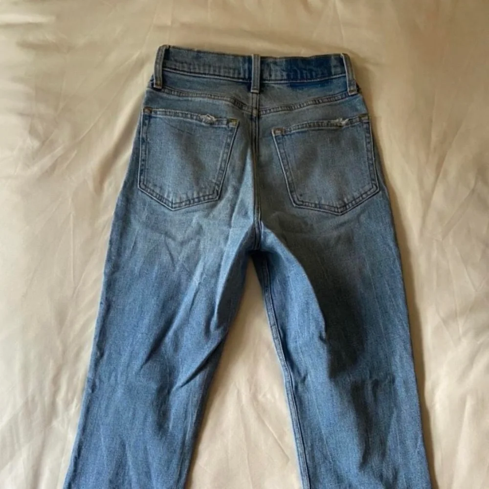 Abercombie & Fitch Ripped Jeans! - Picture 3 of 4